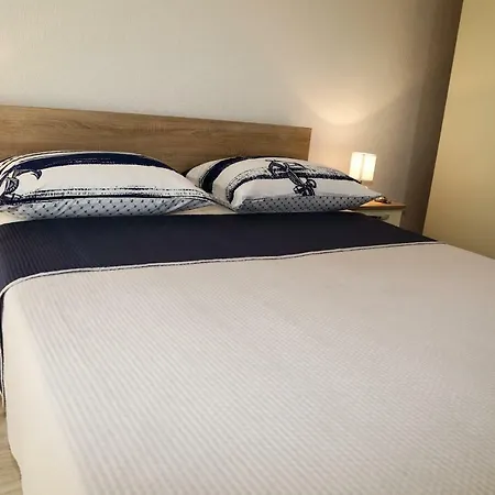 Marina Pavic Apartman Hvar Town