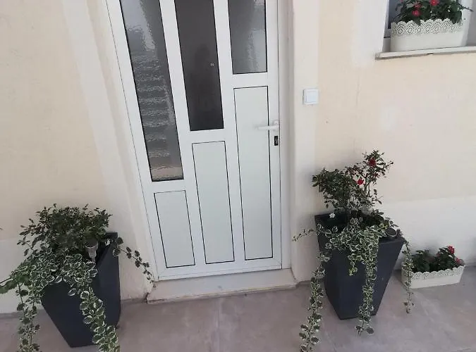 Marina Pavic Apartment Hvar Town